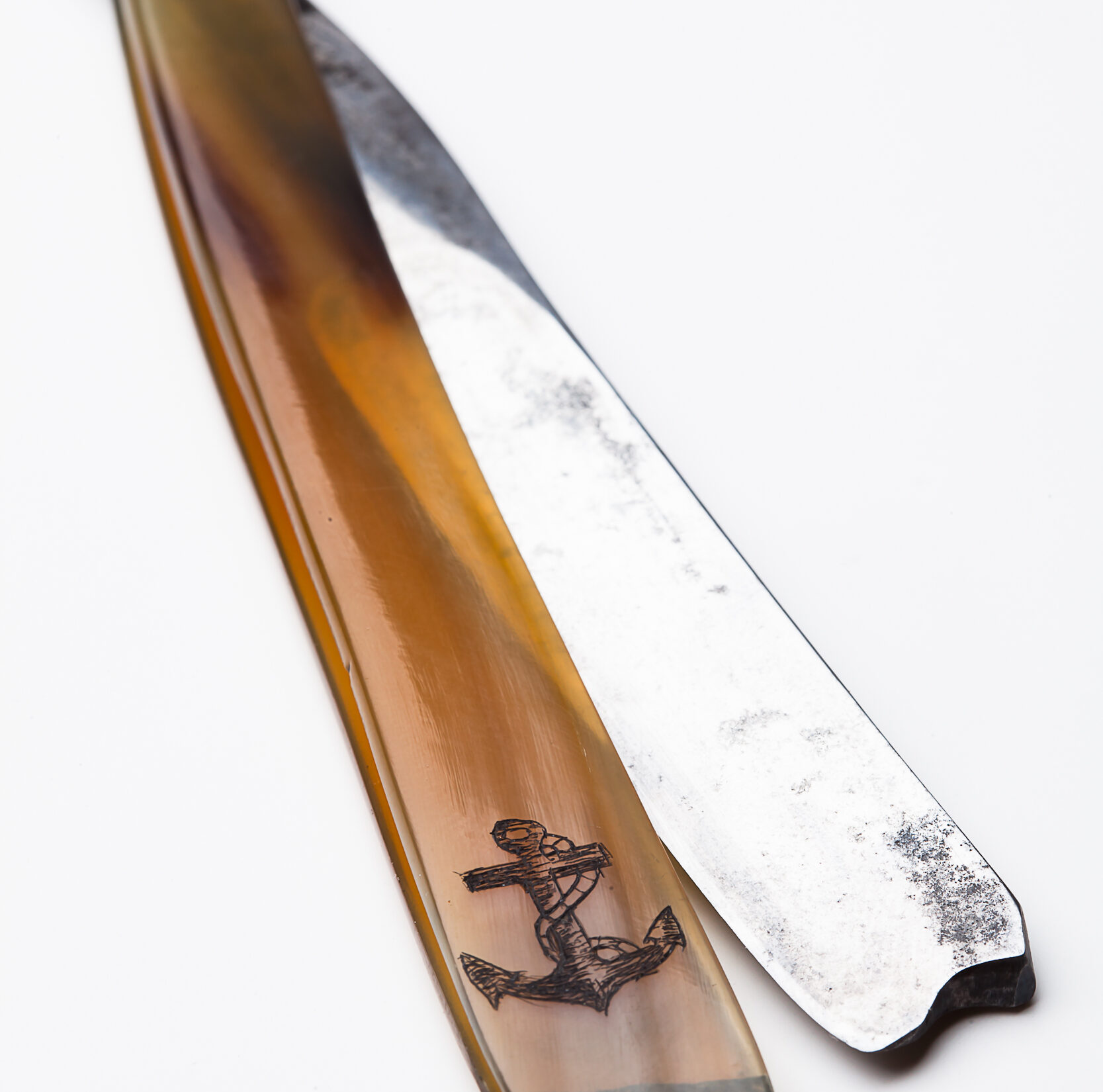 Custom Blond Horn Straight Razor with Scrimshaw