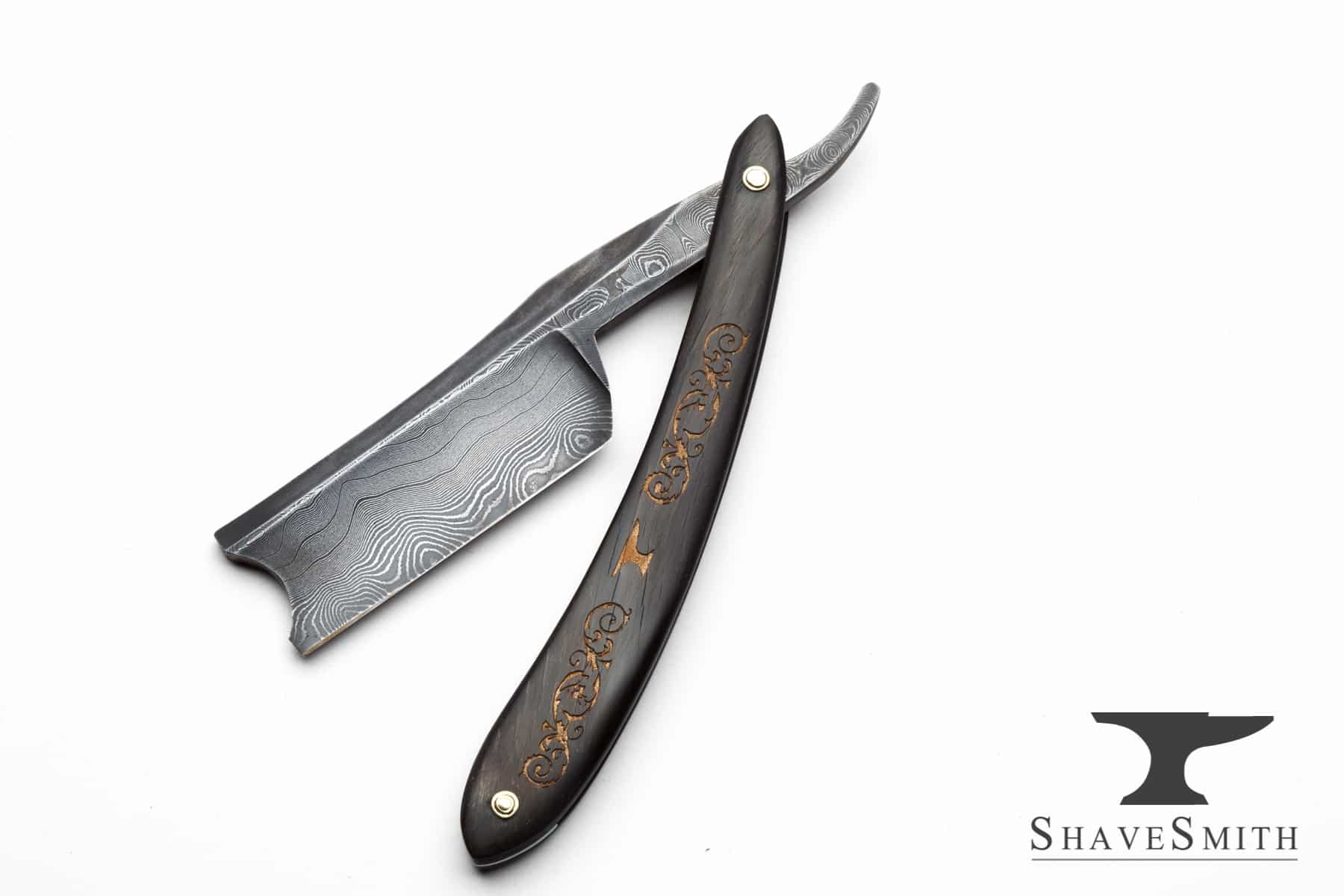 ShaveSmith’s Celebrated Damascus - 9/8, Gold Leaf Ox Horn, Razor Damascus - Custom Straight Razor.